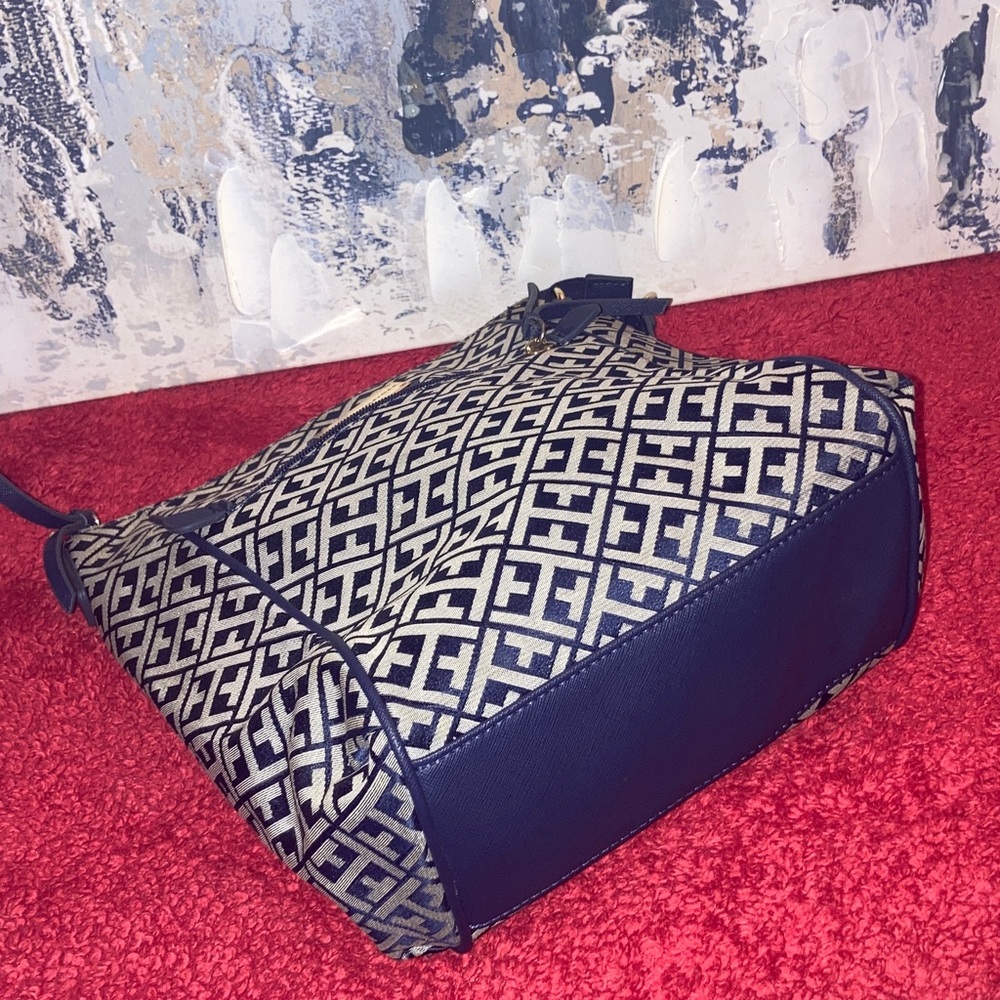 Tommy  Hilfiger Navy Blue / Beige Embossed Allover Monogram  Shoulder Bag - Picture 13 of 14